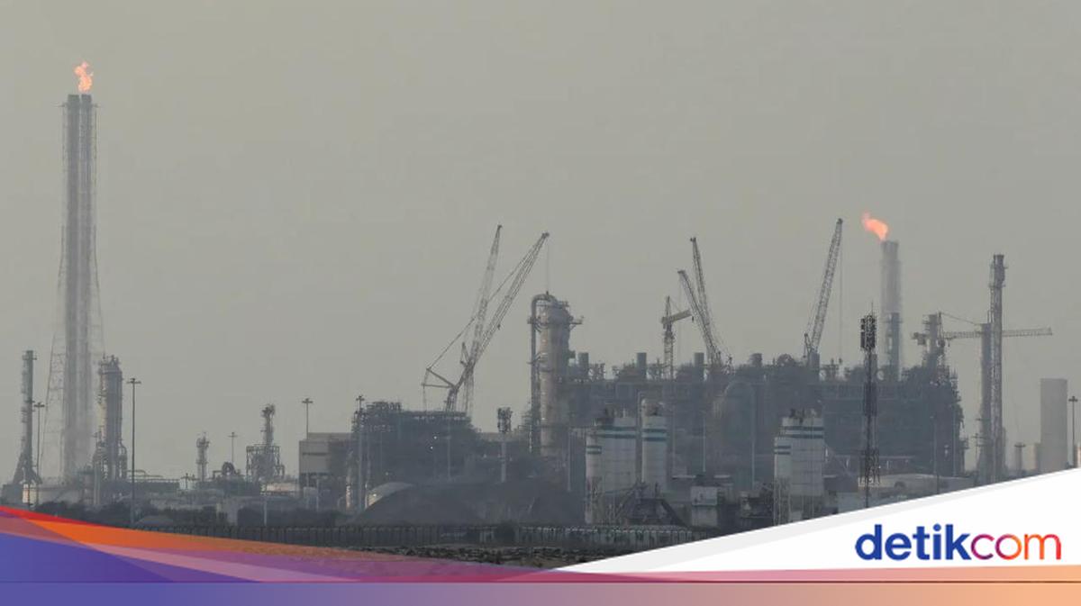 ---
Ledakan Mengguncang Fasilitas LNG di Qatar, 13 Orang Tewas

---