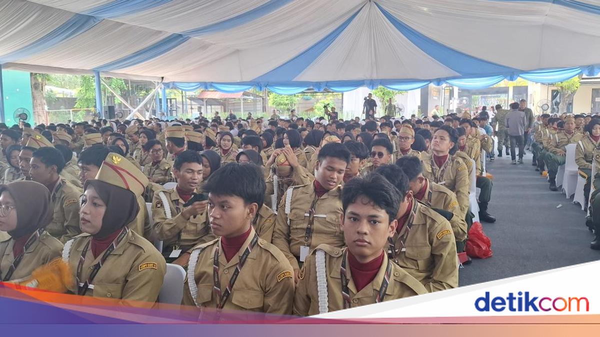 Perbedaan antara Korps Kadet, Pramuka, dan Paskibraka