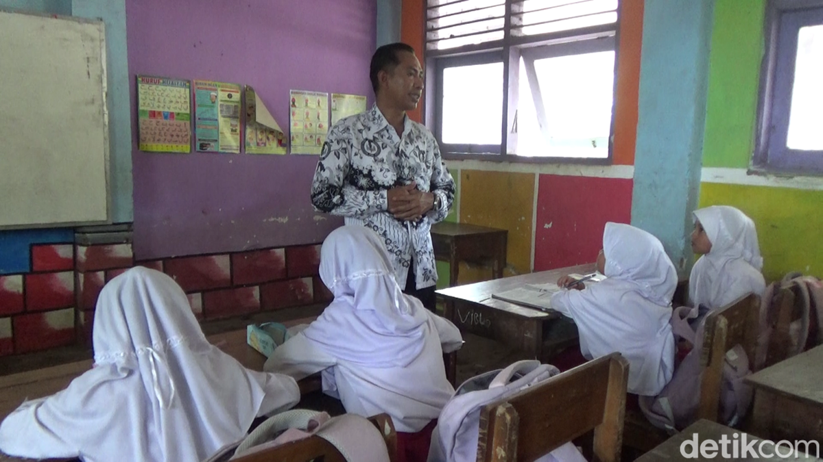 Kepastian Mengajar bagi Guru Non-ASN yang Tak Lulus Seleksi CPNS atau PPPK