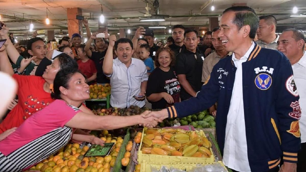 Jokowi Siap Blusukan Lagi, Apakah Masih Memiliki Daya Tarik Politik?