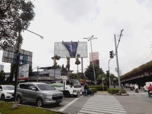 Bikin Resah Warga, Baliho 'Aku Harus Mati' Diturunkan Satpol PP DKI