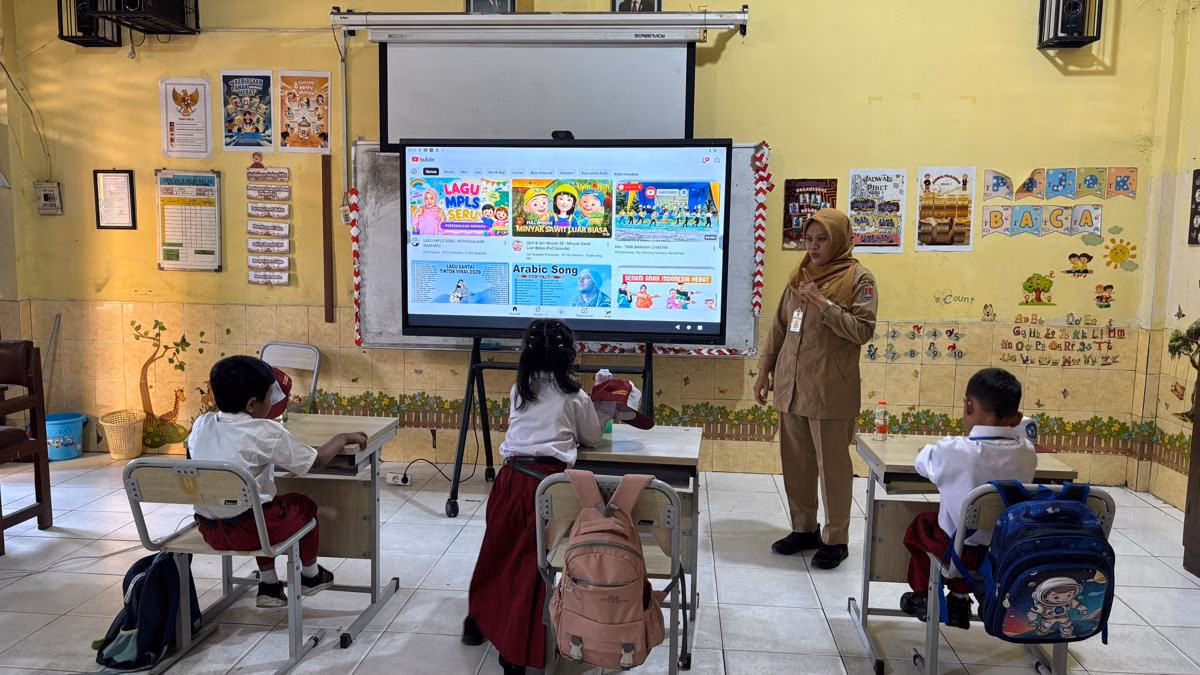 Guru Katering untuk Biaya Pendidikan Anak Akibat Tunjangan Belum Cair