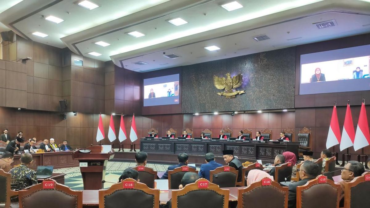 Denny Indrayana Yakin Mahkamah Konstitusi Akan Terima Gugatan Terkait Pendidikan Gibran