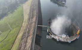 Inisiatif PT Jasa Tirta II: Pengembangan Pembangkit Listrik Tenaga Surya Terapung di Waduk Utama