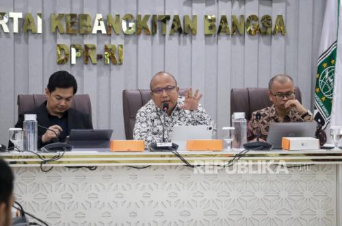INDEF Anjurkan Pemerintah Tinjau Kebijakan Domestik di Tengah Tekanan Ekonomi Global