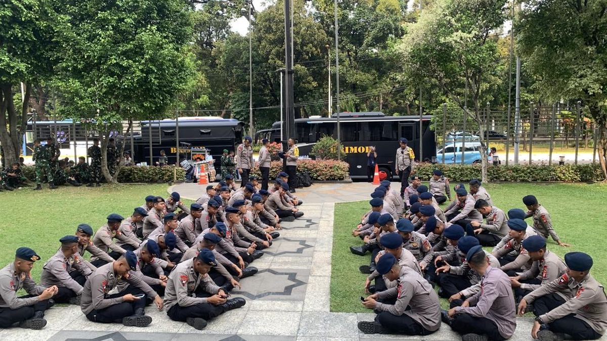 Keamanan Ketat di Gedung MK Menjelang Sidang Putusan Gugatan Pendidikan Gibran