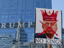 Suara Penolakan Terhadap Kebijakan Trump Bergema di New York