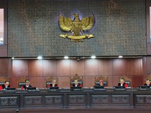 Gugatan untuk Mencegah Keluarga Presiden dan Wakil Presiden Menjadi Capres-Cawapres Ditolak di MK