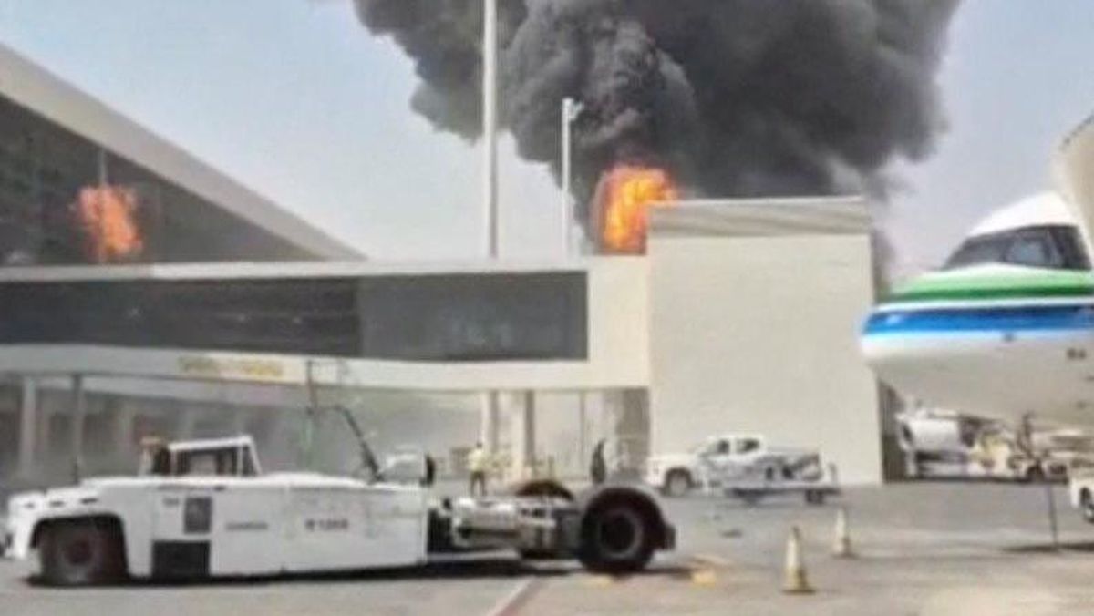 Serangan Houthi di Bandara Riyadh, Satu Pesawat Terkena Dampak Parah