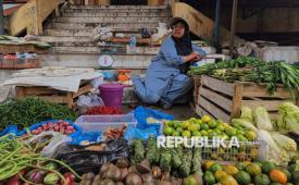 ---
Dampak Perang di Timur Tengah terhadap Inflasi dan Ekonomi Global

---