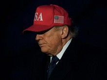 Isu Kontroversial Trump Terkait Kode Nuklir