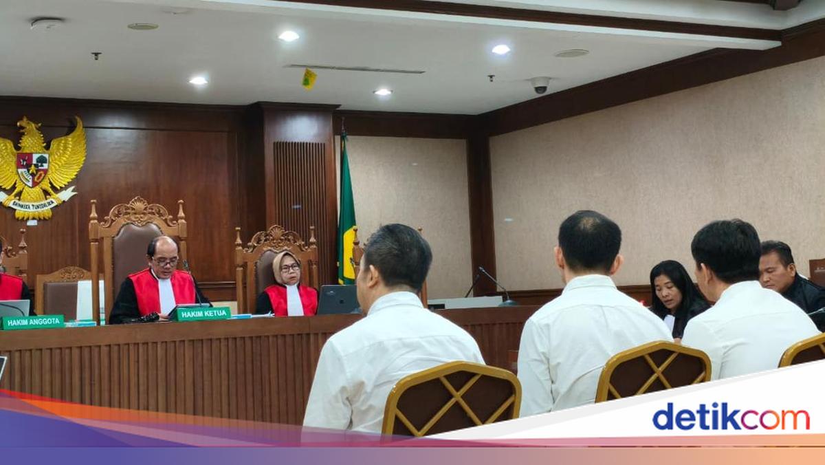 John Field dan Rekan Didakwa Suap Pejabat Bea Cukai Sebesar Rp 63,1 Miliar