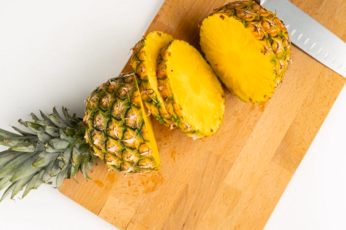 Apakah Jus Nanas Efektif Meredakan Batuk? Simak Penjelasannya