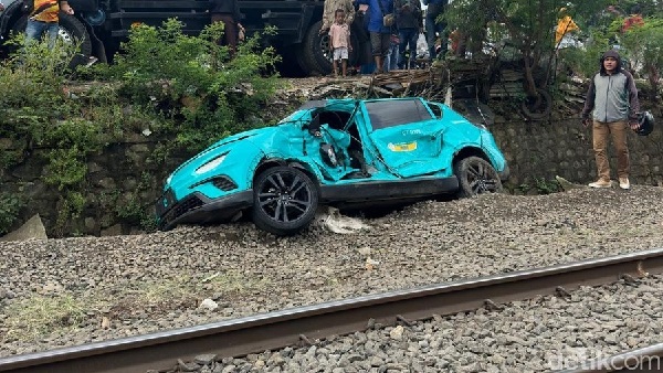 Kemenhub Rencanakan Audit Ulang Taksi Green Setelah Insiden Tabrakan Kereta