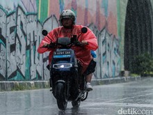 Prediksi Kemarau Dini di Indonesia Sementara Hujan Masih Turun