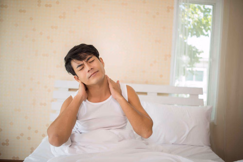 Penyebab Kekakuan Sendi Setelah Tidur dan Cara Mengatasinya