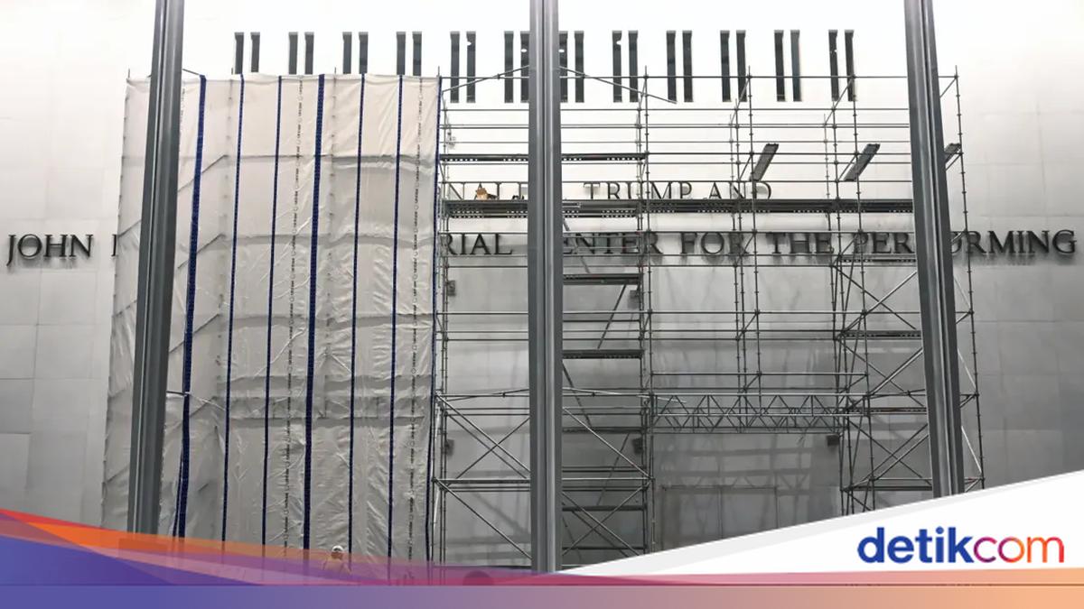 Penghapusan Nama Donald Trump dari Fasad Kennedy Center