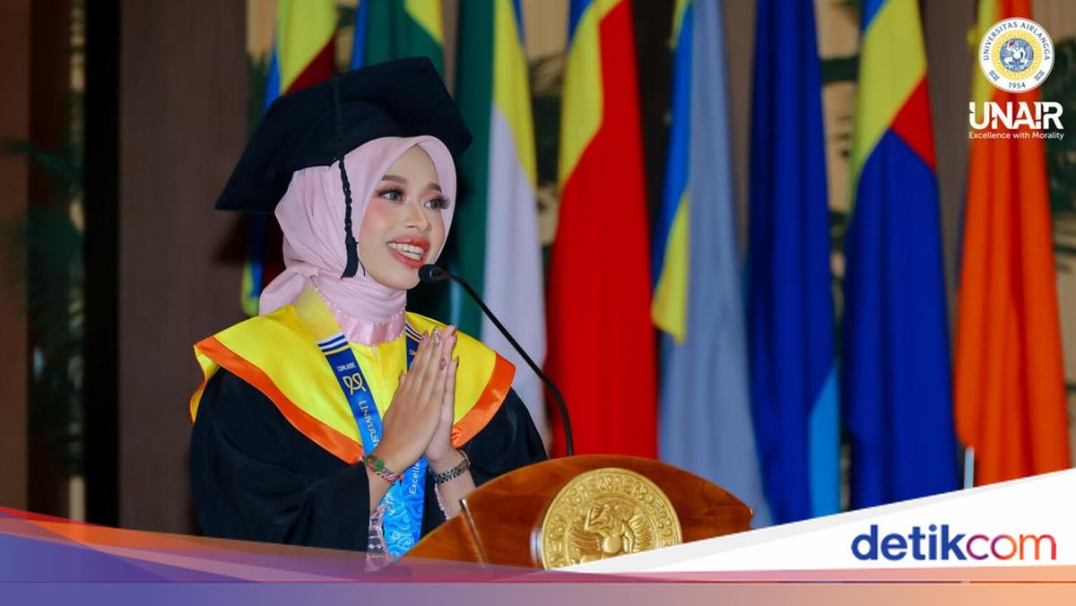 Devi, lulusan terbaik Unair. Foto: Unair