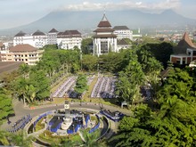 Inovasi Kuliah Hybrid di Universitas Brawijaya: Mahasiswa Junior Tatap Muka, Mahasiswa Senior Dalam Jaringan