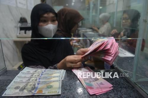 Kurs Rupiah Melemah di Atas Rp17.400, Apa Tindakan Bank Indonesia?