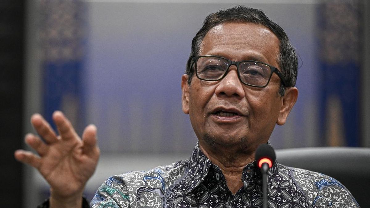 Mahfud MD pernah menjadi Menko Polkam, Menhan, anggota DPR, dan hakim konstitusi, serta memimpin Mahkamah Konstitusi. (ANTARA FOTO/FAUZAN)