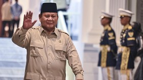 Pertemuan Prabowo dengan Dudung dan Luhut di Istana Negara