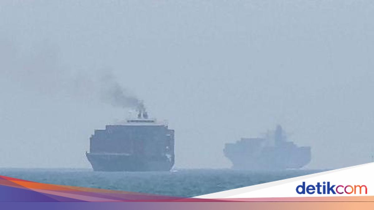 Militer AS Tegaskan Selat Hormuz Masih Terbuka, Iran Tidak Memiliki Kontrol