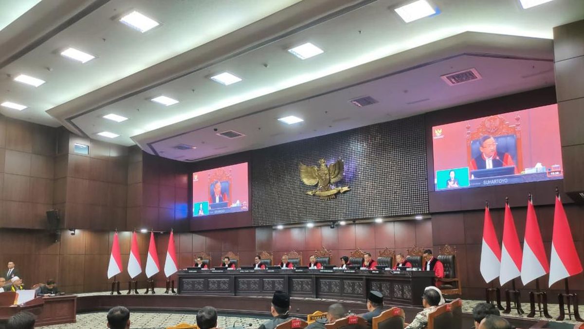 MK Membacakan Putusan Terkait Pendidikan Gibran dalam Pilpres 2024