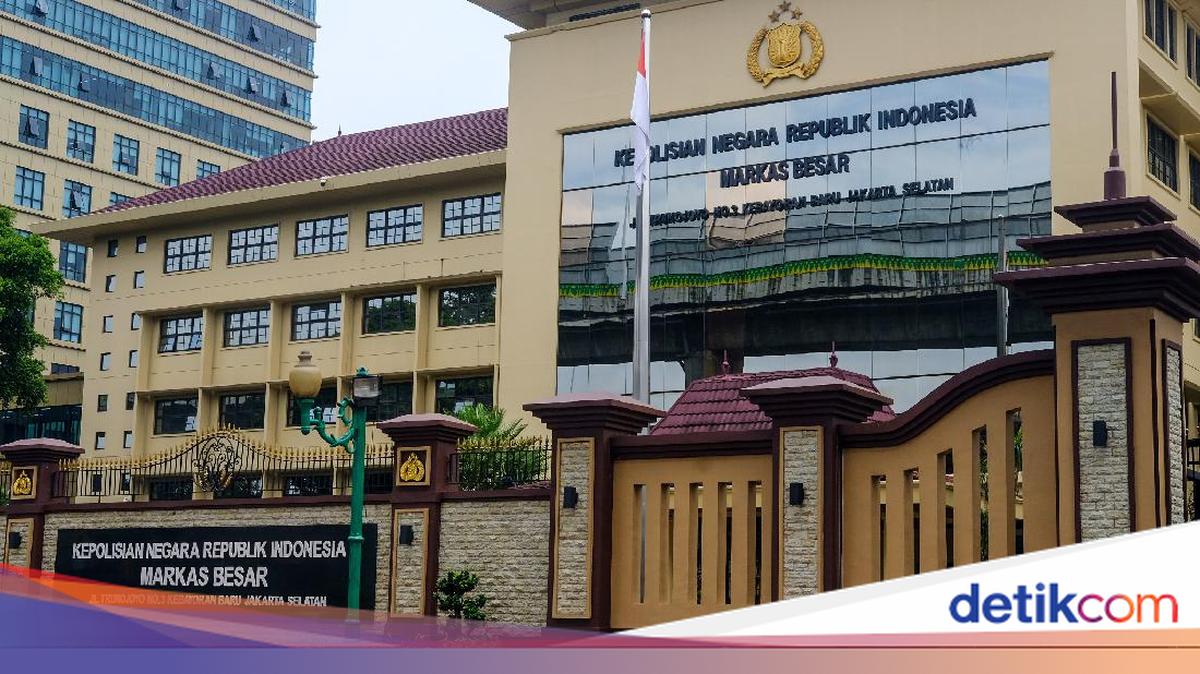 ---
Dukungan Ahli Ekonomi UGM untuk Penyelidikan Korupsi Batu Bara oleh Polri

---