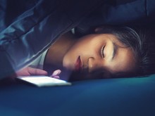 Paling Baik Setel Lagu Apa agar Tidur Nyenyak? Ilmuwan Jawab Begini