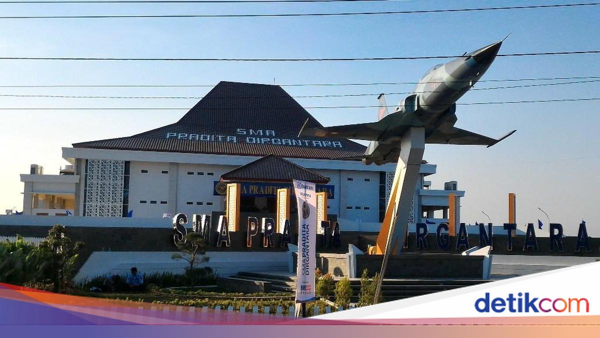 ---
Pendaftaran SMA Pradita Dirgantara 2027/2028: Informasi Jalur dan Persyaratan

---