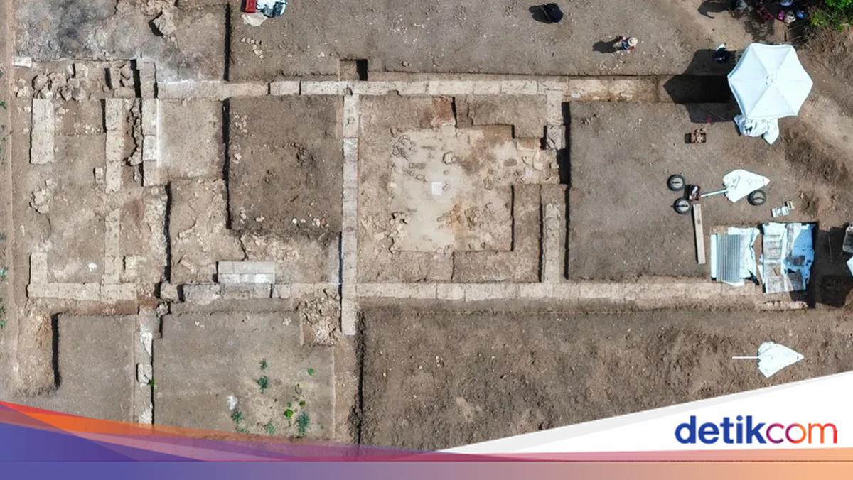 Temuan Sekolah Kuno Berusia 2.400 Tahun: Lokasi Pengajaran Aristoteles kepada Alexander Agung