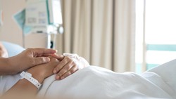 Kisah Inspiratif Mahasiswa Inggris yang Selamat dari Serangan Meningitis
