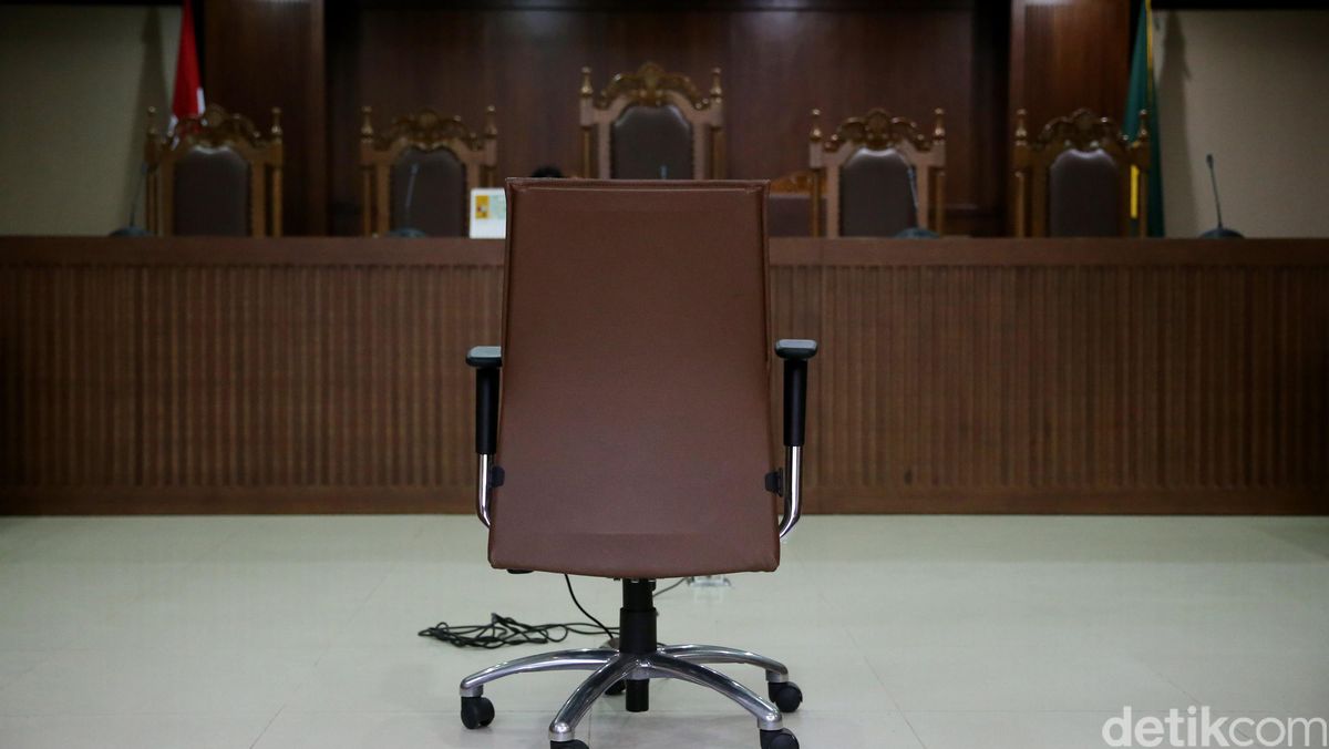 Tuntutan Penjara Dua Tahun untuk Tersangka Suap Mantan Ketua Ombudsman