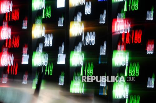 IHSG Terus Mengalami Penurunan Setelah Perdagangan Dibuka Kembali