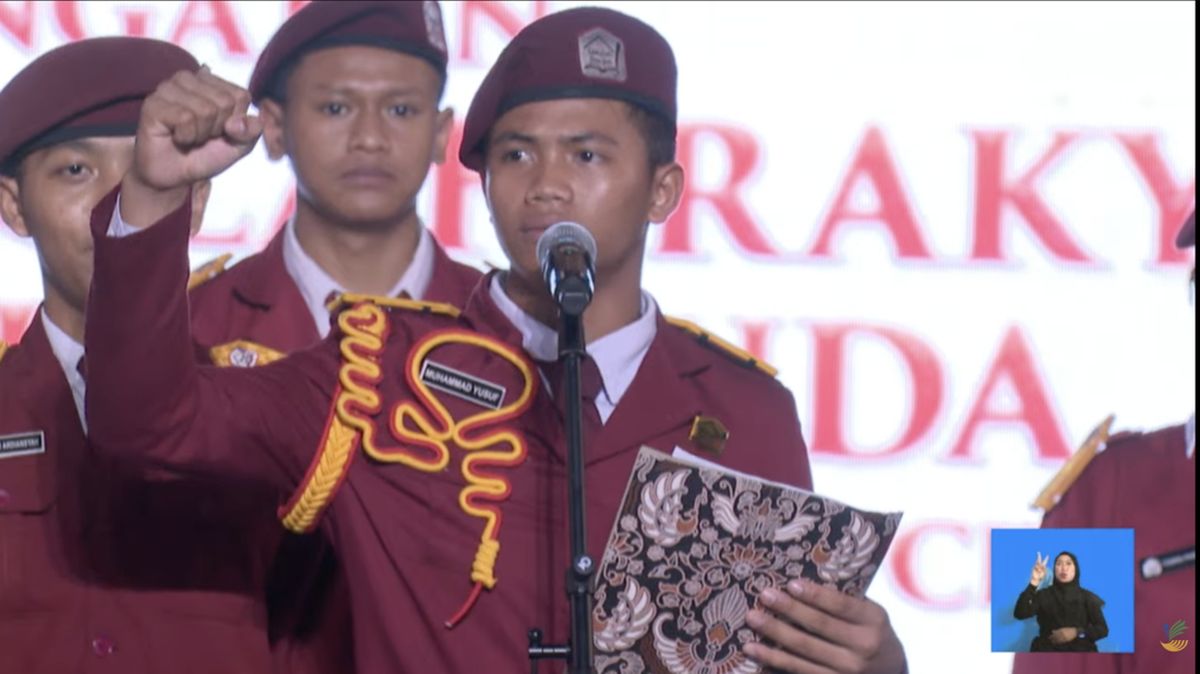 Peringatan Satu Tahun Sekolah Rakyat di Makassar