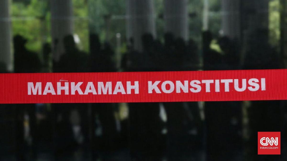 PKS Dorong DPR Tindak Lanjuti Keputusan MK Terkait Ijazah Gibran
