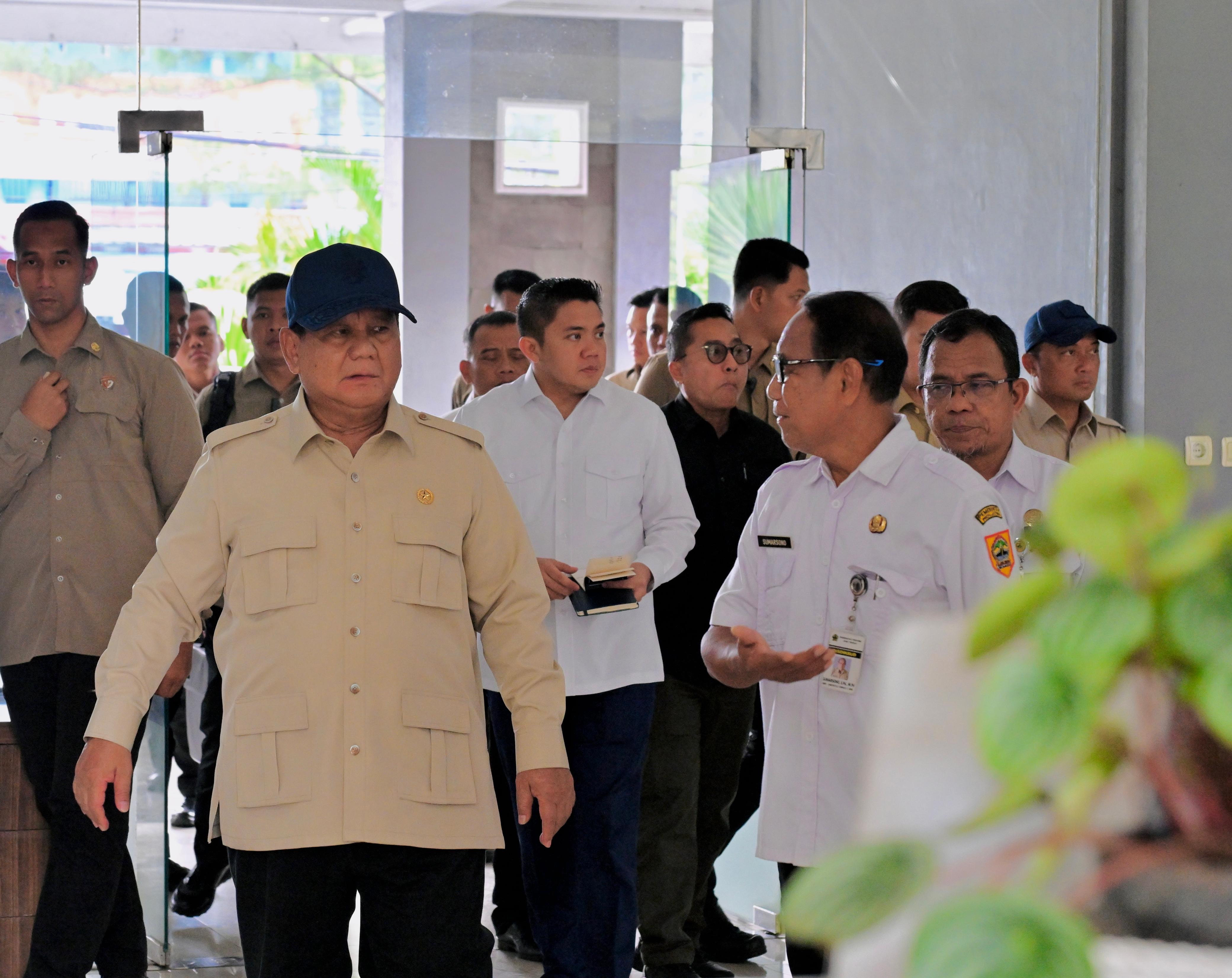 Prabowo Akan Renovasi 70 Ribu Sekolah di Indonesia pada 2026