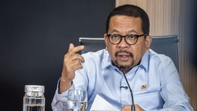 Prabowo Diharapkan Melantik Pejabat Hari Ini, Qodari Berkomentar