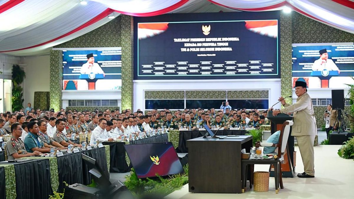 Prabowo Ajak 800 Jenderal Jaga Kepercayaan Masyarakat dan Tingkatkan Layanan