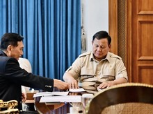 Prabowo dan Luhut Mengadakan Pertemuan di Istana untuk Bahas Dampak Konflik Global