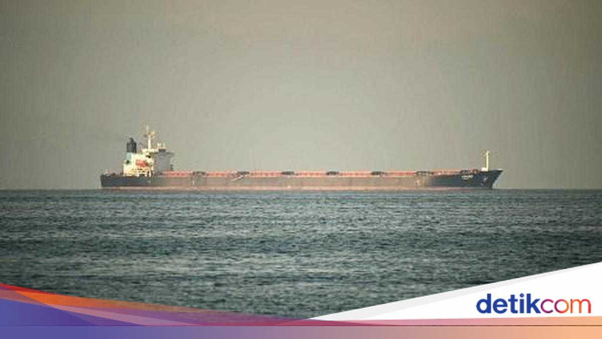 ---
Iran Peringatkan Respon Keras atas Kehadiran Kapal Perang Prancis dan Inggris di Hormuz

---