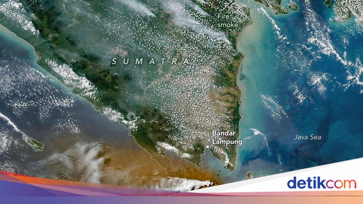NASA Memantau Erupsi Gunung Anak Krakatau Melalui Satelit