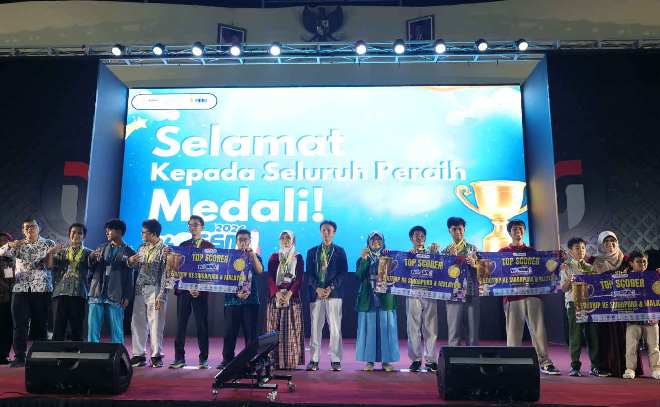 ---
Sekolah Unggulan Kuasai Medali di KOSSMI 2026

---