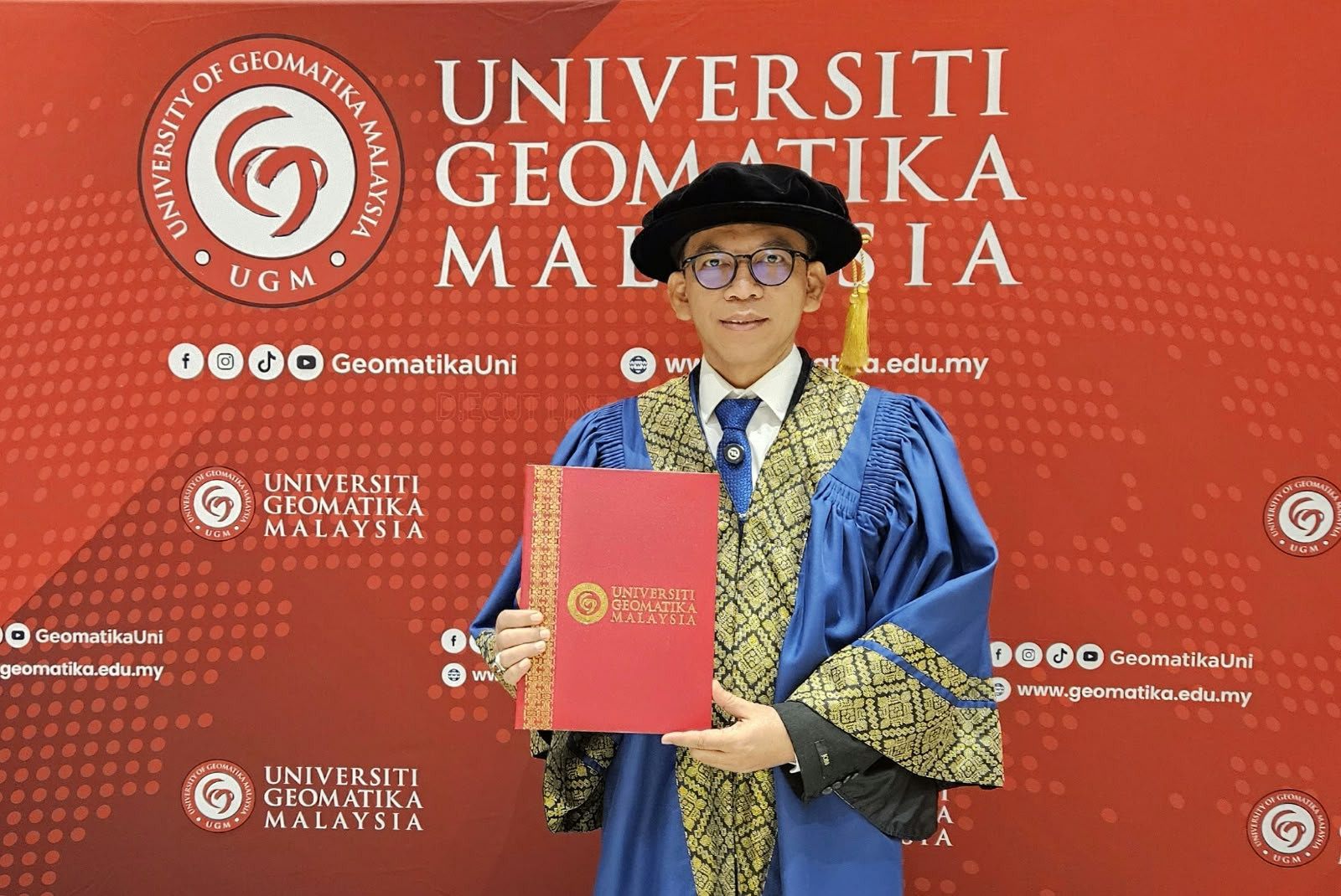 Dr. Tasdiyanto Resmi Menjadi Professor of Practice di Universiti Geomatika Malaysia