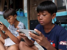 UNESCO: Setengah dari Negara di Dunia Terapkan Larangan Penggunaan HP di Sekolah