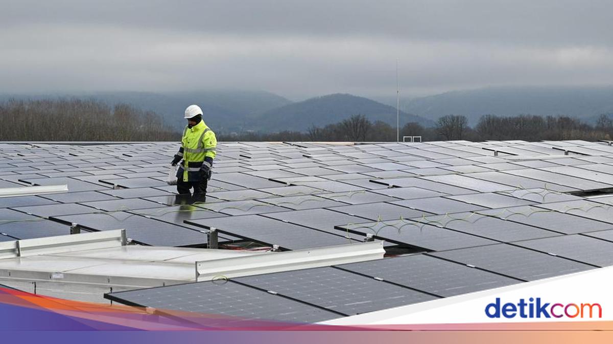Uni Eropa Menilai Panel Surya China Sebagai Ancaman Keamanan Jaringan Listrik